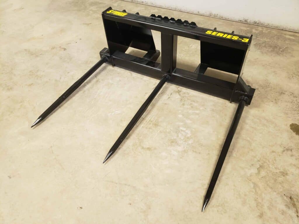 Heavy duty Stinger BS3 skid steer bale spear attachment for farm hay bale handling