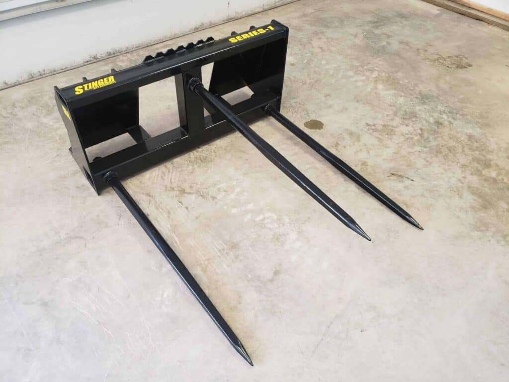 Stinger Attachments | BS1 Skid Steer Bale Spear – Series 1