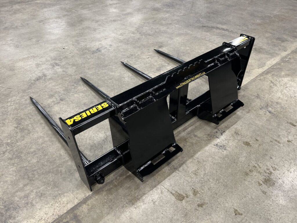 Stinger BS4 skid steer bale spear attachment for round bale handling