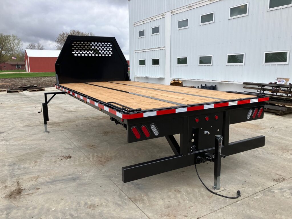 Detail view ECHO SS Super Skid semi tractor removable flatbed skid with heavy duty frame rails