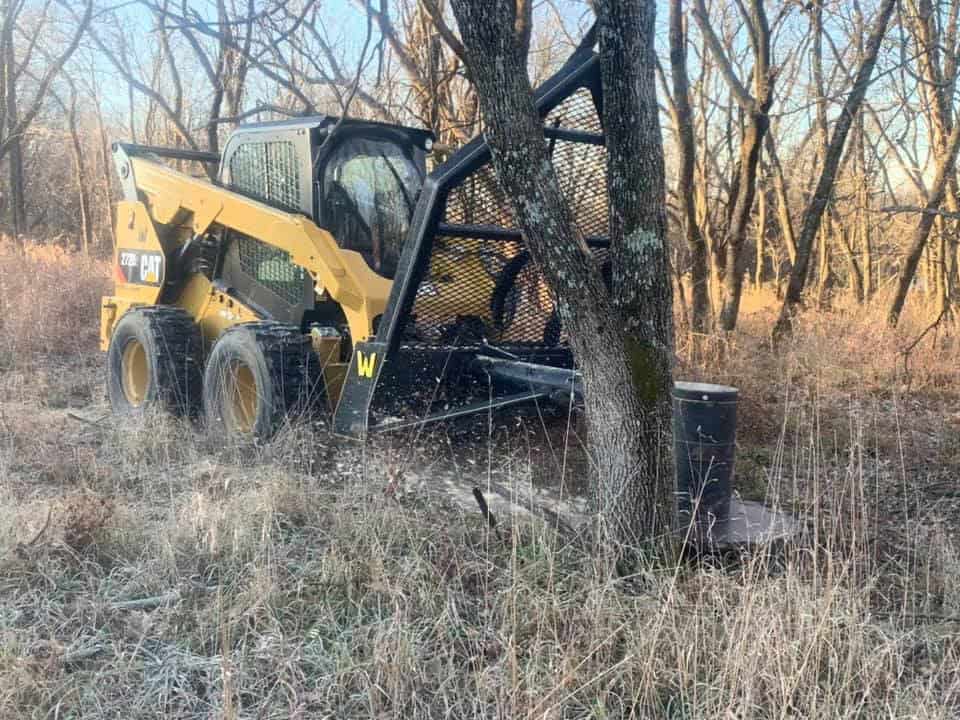 M&M Attachments | Hydra Saw Skid Steer Tree Saw