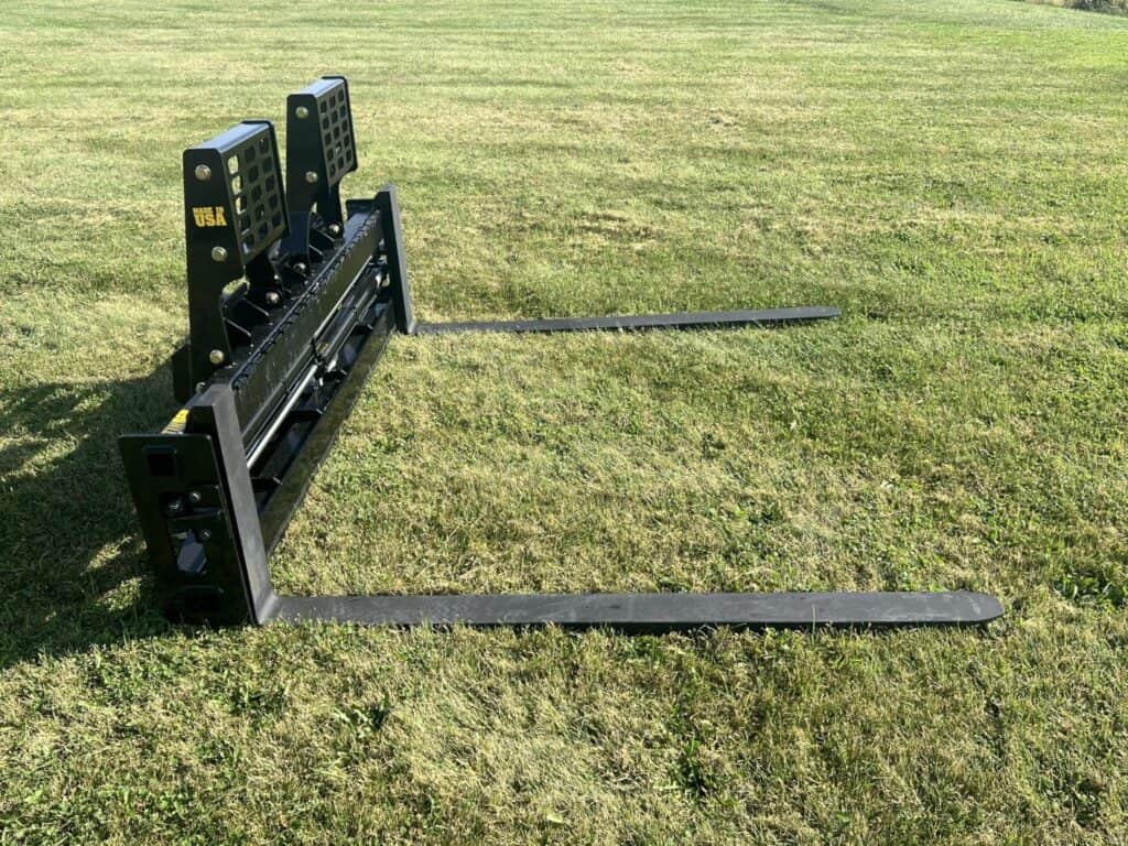 Left side view of Stinger PF3H 72 inch hydraulic pallet forks attachment