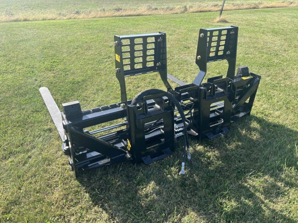 Rear right view of Stinger PF3H 72 inch hydraulic pallet forks attachment