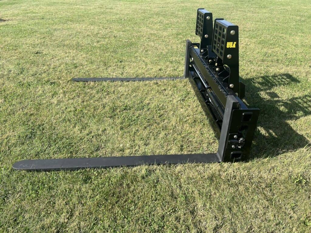 Right side view of Stinger PF3H 72 inch hydraulic pallet forks attachment