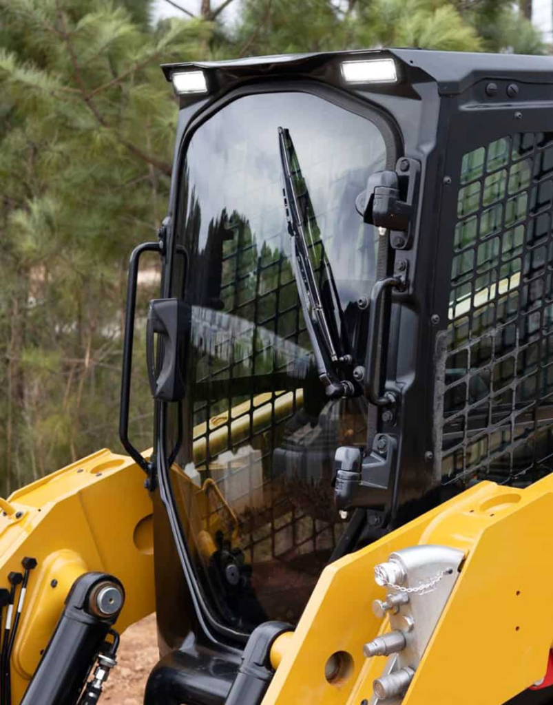 SHIELDS | CAT 250-285 Series Polycarbonate Skid Steer Windshield