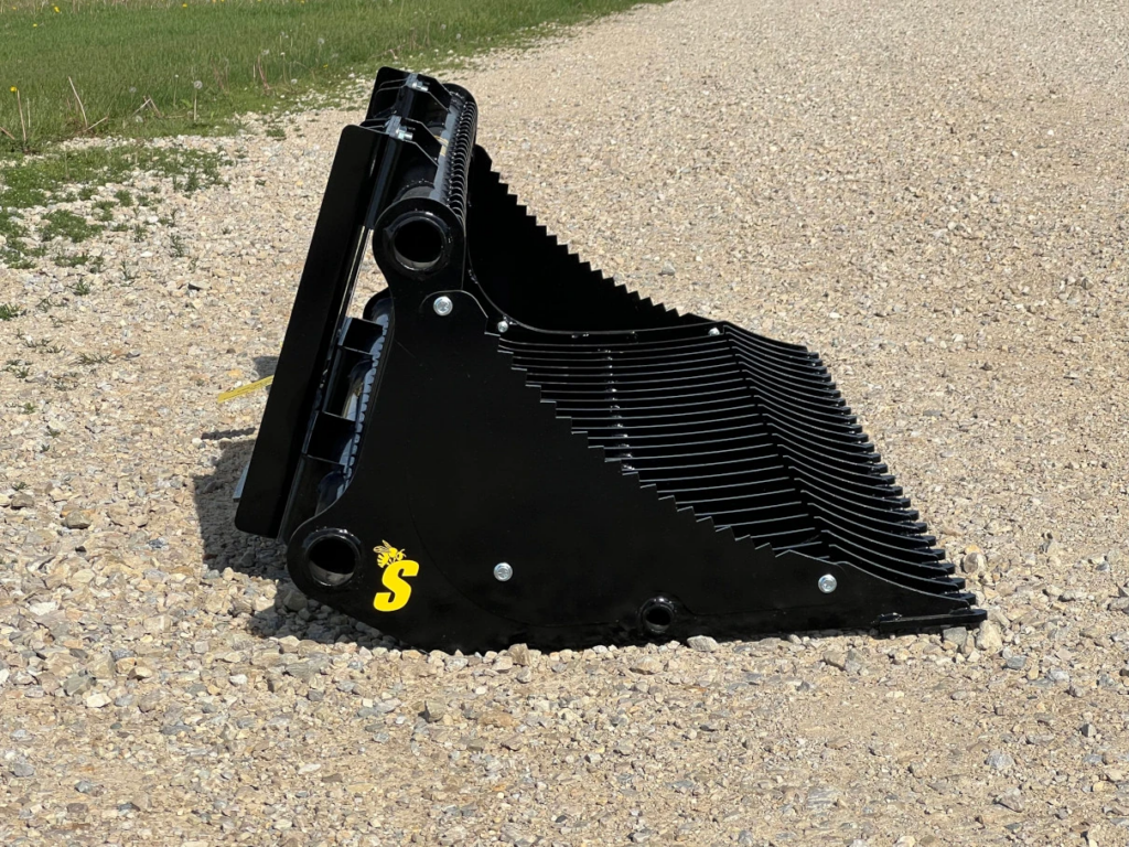 Side view of the Stinger Attachments CRK Mini Skid Steer Compact Rock Bucket showing the curved tine profile