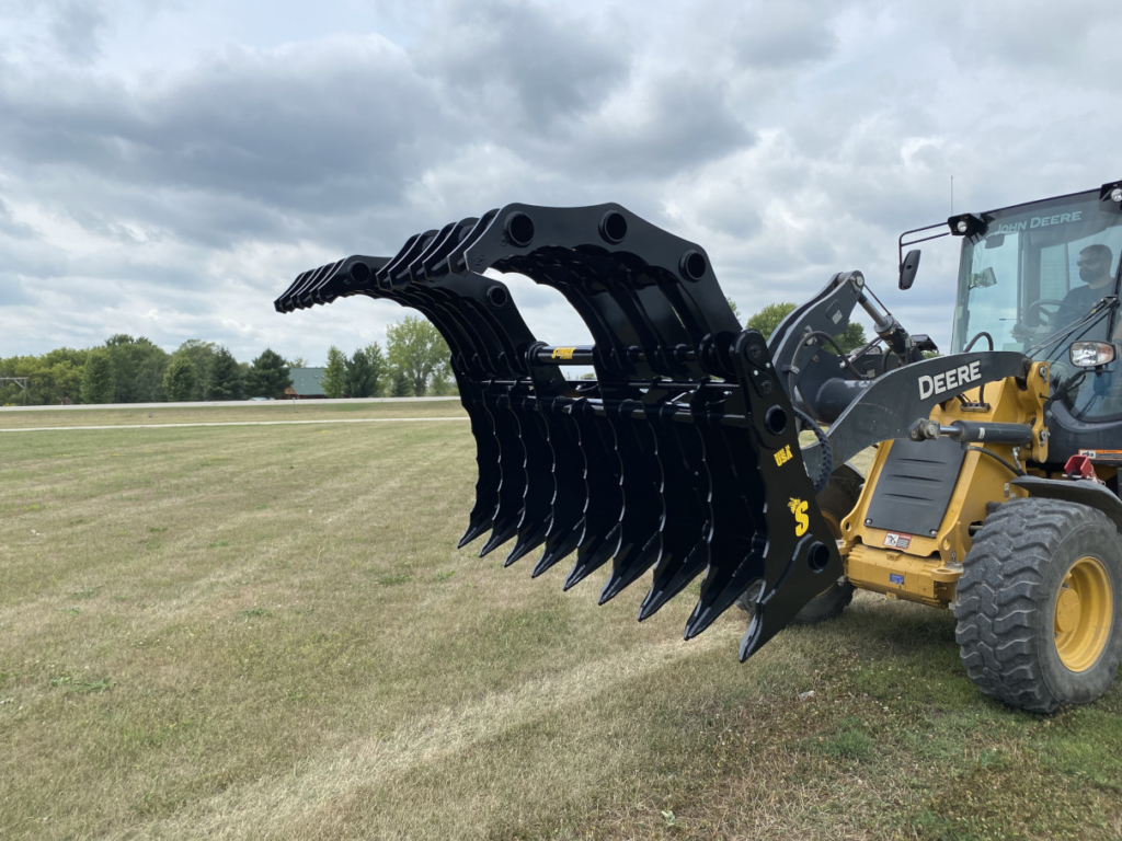 Stinger Attachments | Wheel Loader Clam Grapple