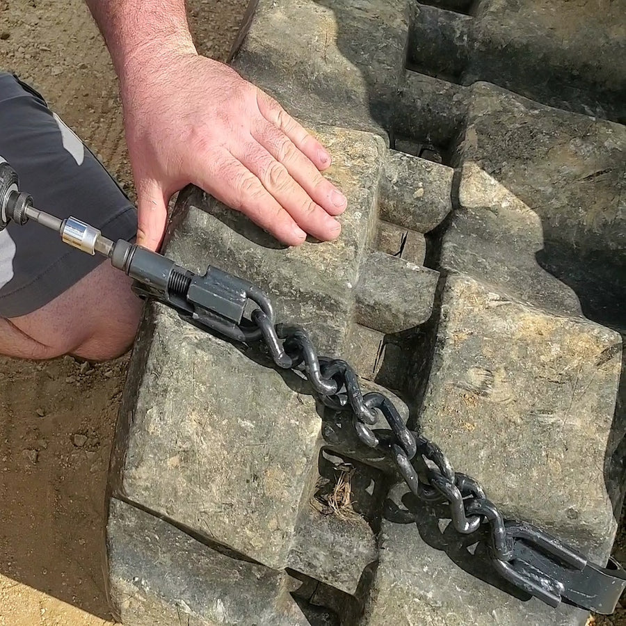 Stout | TrackClaws Traction Chains